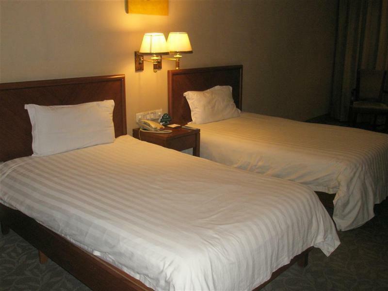 Greentree Inn Dongguan Houjie Business Hotel Exterior photo
